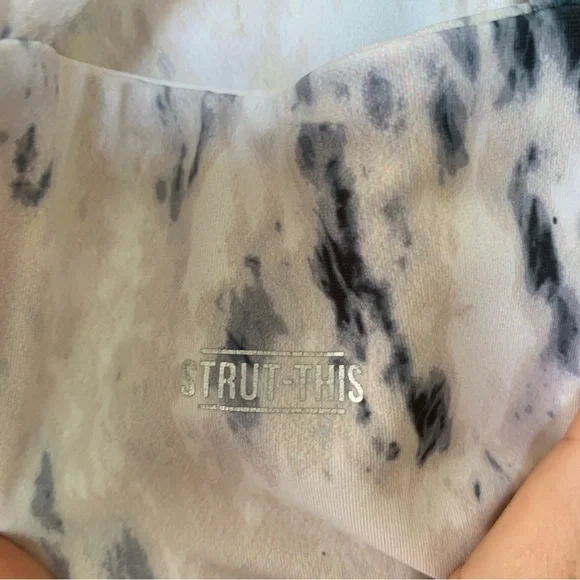 Strut-This Revolve Marble Tie Dye Criss Cross Back Sports Bra - Picture 5 of 6